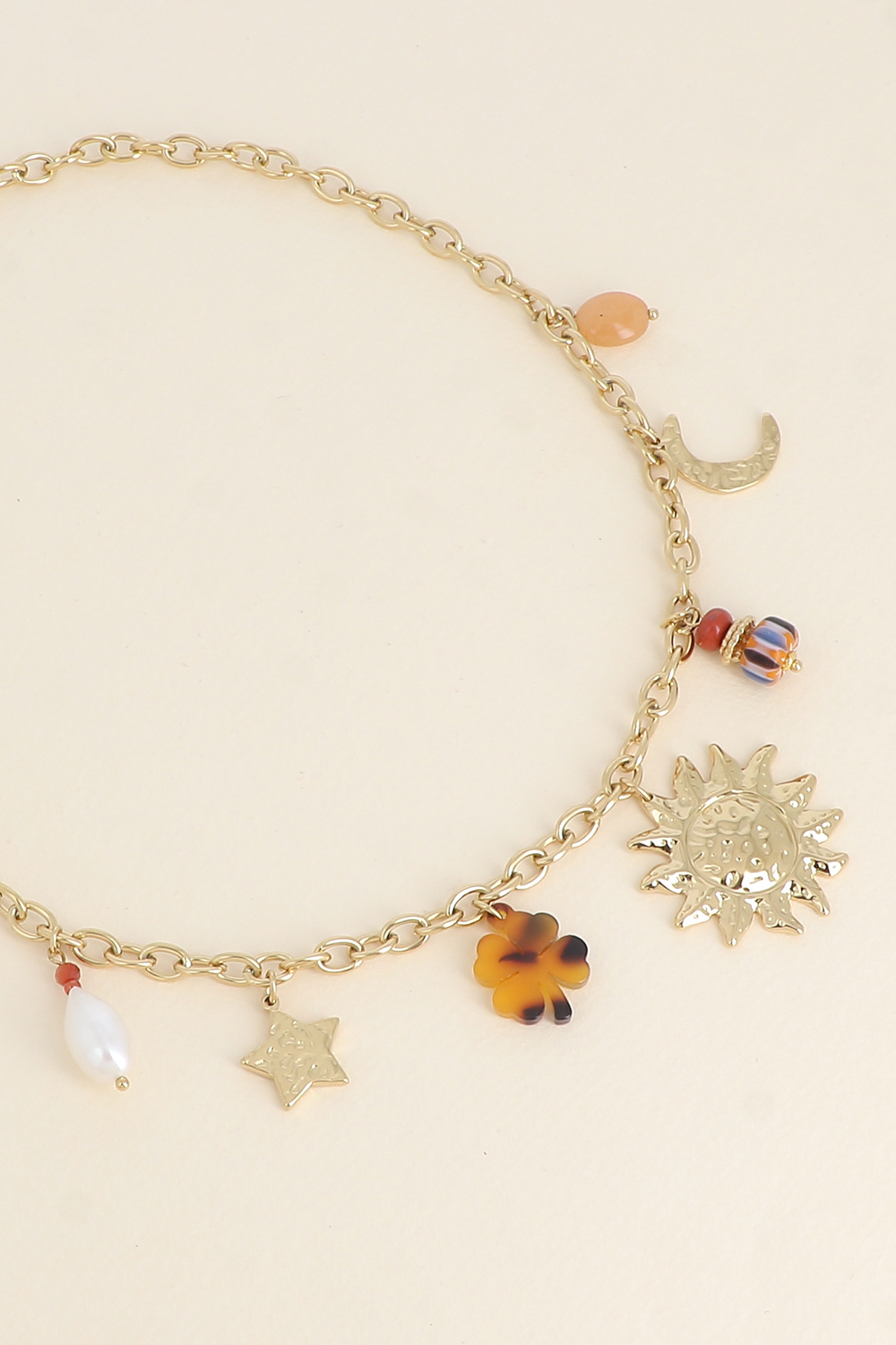 Mayorista Bohm - Collar - colgantes (sol, estrella y luna martillados, trébol de resina de leopardo y perlas)