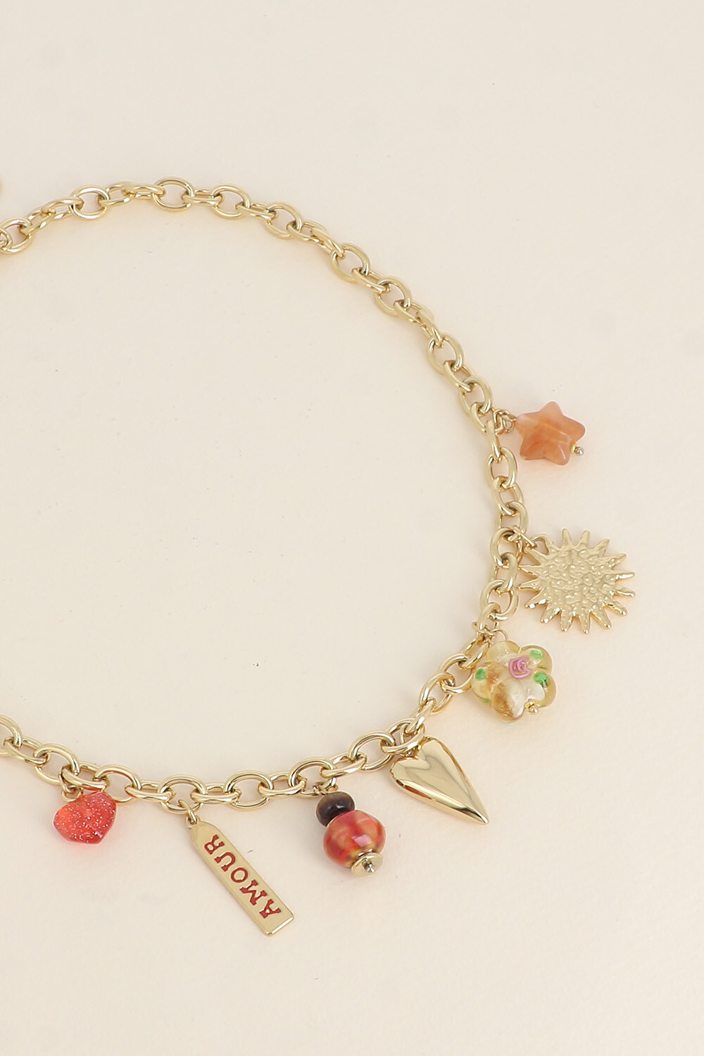 Grossiste Bohm - Collier - coeur, fleur en résine, plaquette AMOUR en émail, soleil et perle