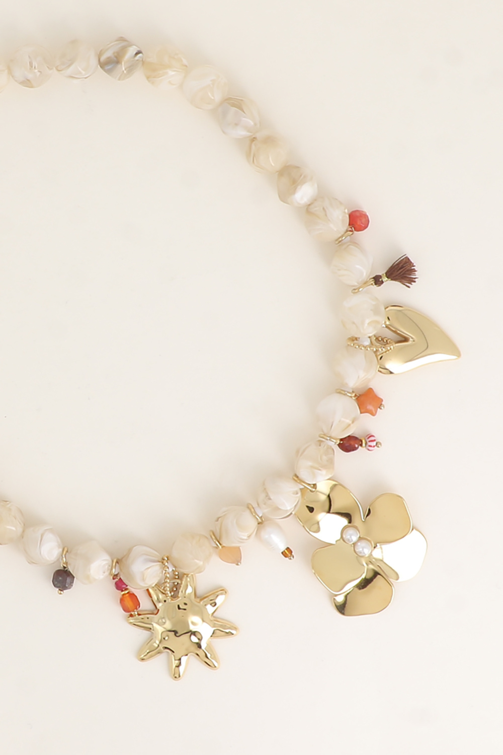 Grossista Bohm - Collana - su cordoncino, perline in resina e ciondoli (nappa, sole, stella, fiore, cuori, perline)