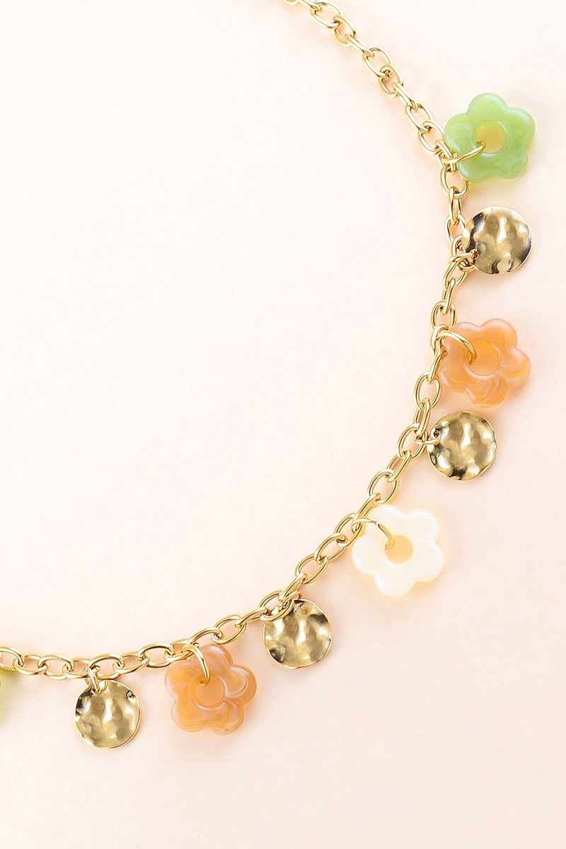 Grossiste Bohm - Collier - fleurs en résine et pastilles martelées