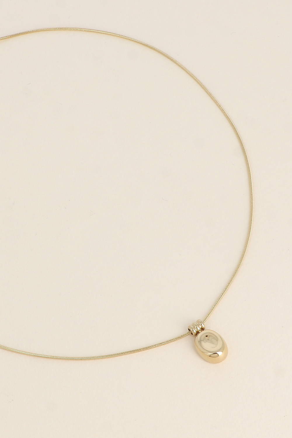 Grossiste Bohm - Collier - pendentif petite pastille bombée et incurvée