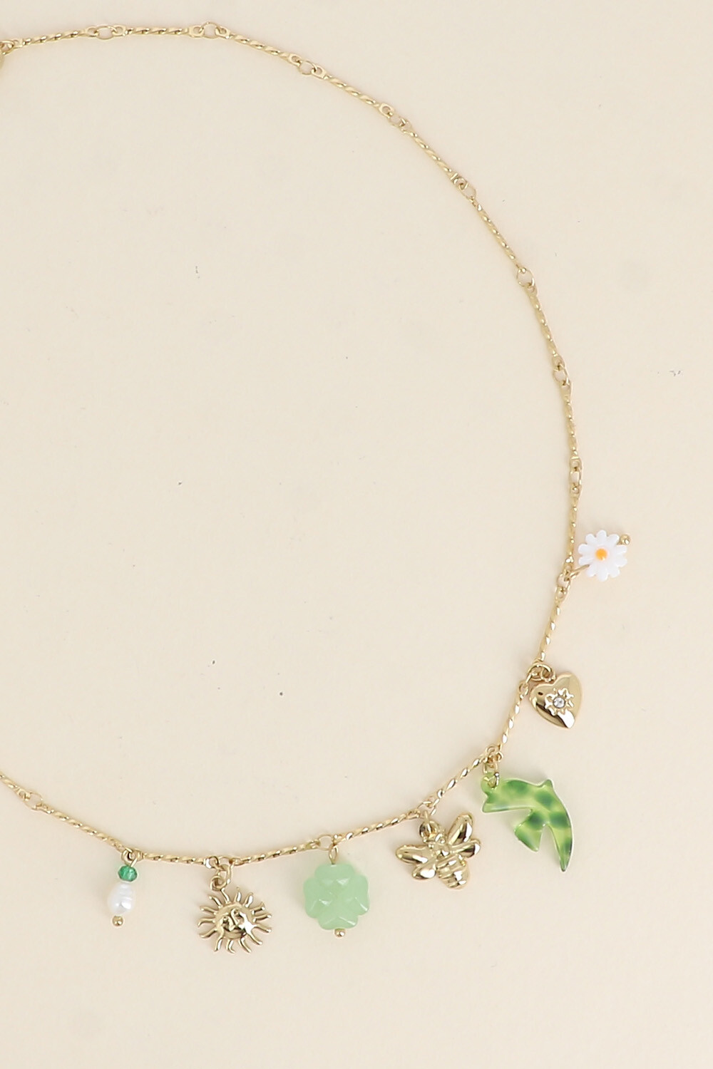 Grossiste Bohm - Collier - soleil, oiseau et trèfle en résine, abeille et coeur avec oxyde de zirconium