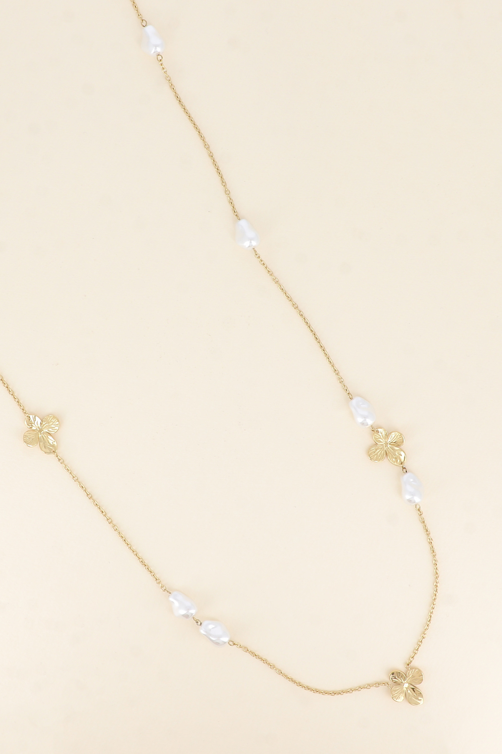 Mayorista Bohm - Collar largo - colgantes de flores y cuentas de resina