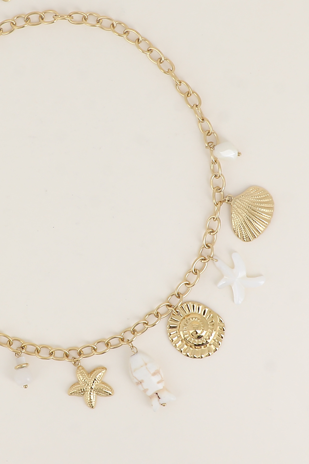 Grossista Bohm - Collana - conchiglie, stelle marine, pesce in resina, pietre naturali