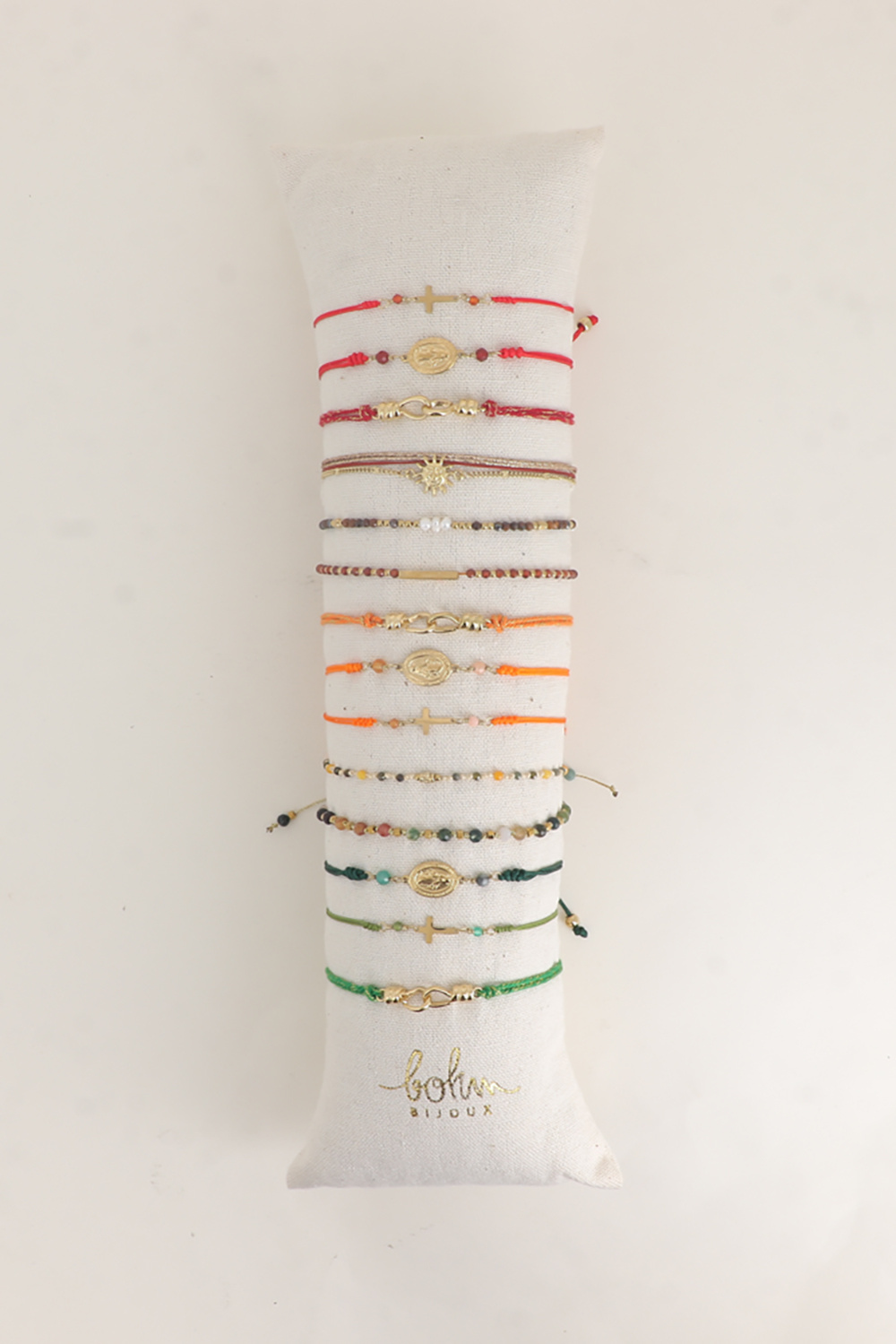 Grossiste Bohm - Kit de 14 bracelets sur cordon - doré multi