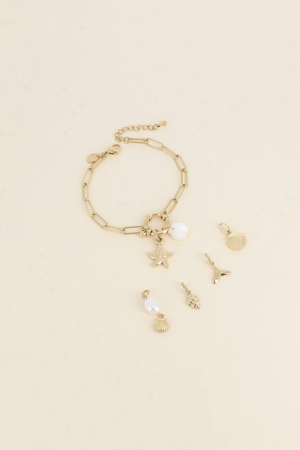 Grossiste Bohm - Cartelette SUMMER VIBES Bracelet et 6 pendentifs (étoile et coquillage nacré)