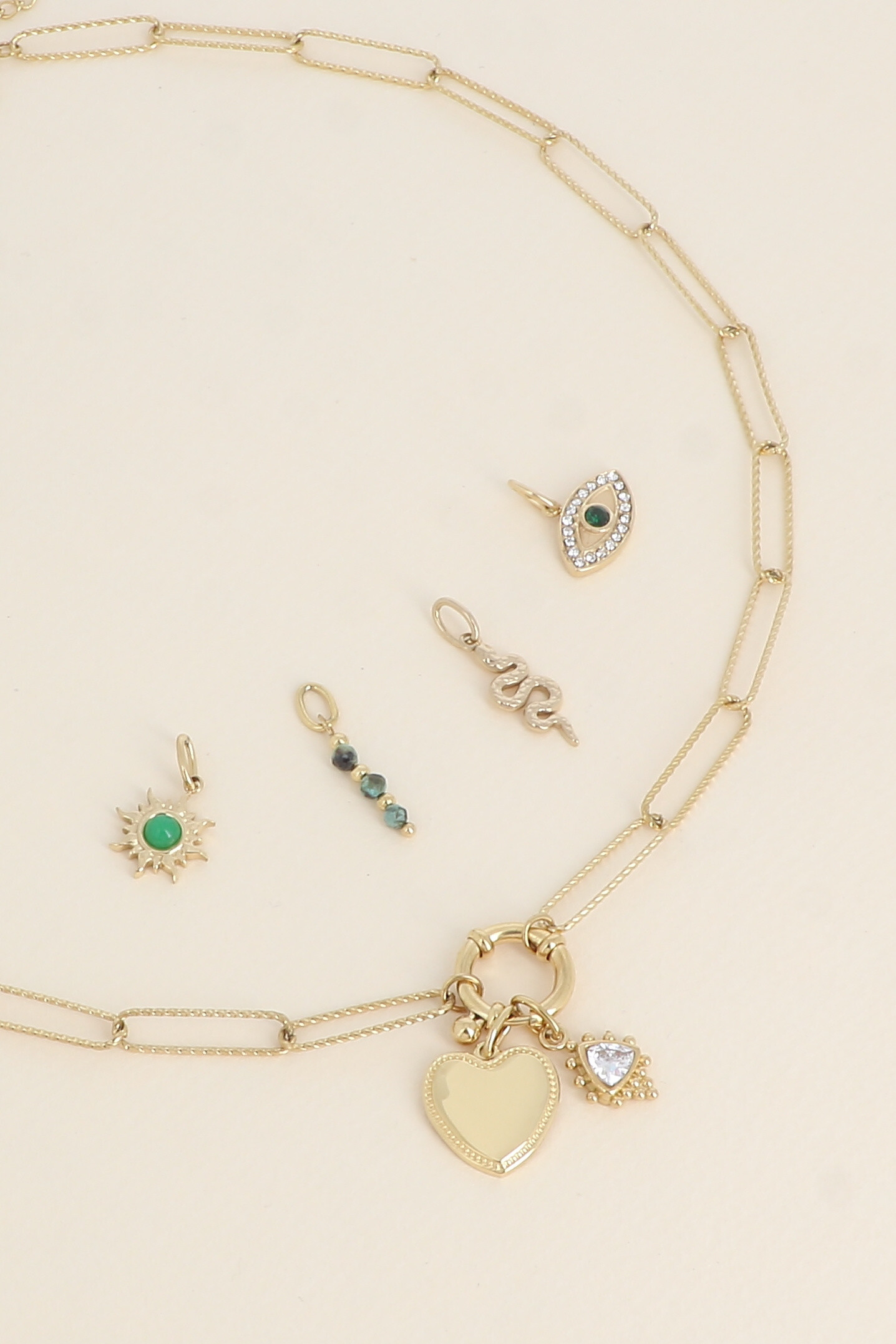 Grossiste Bohm - Cartelette WITH LOVE Collier et 6 pendentifs (coeur et cristal triangulaire)