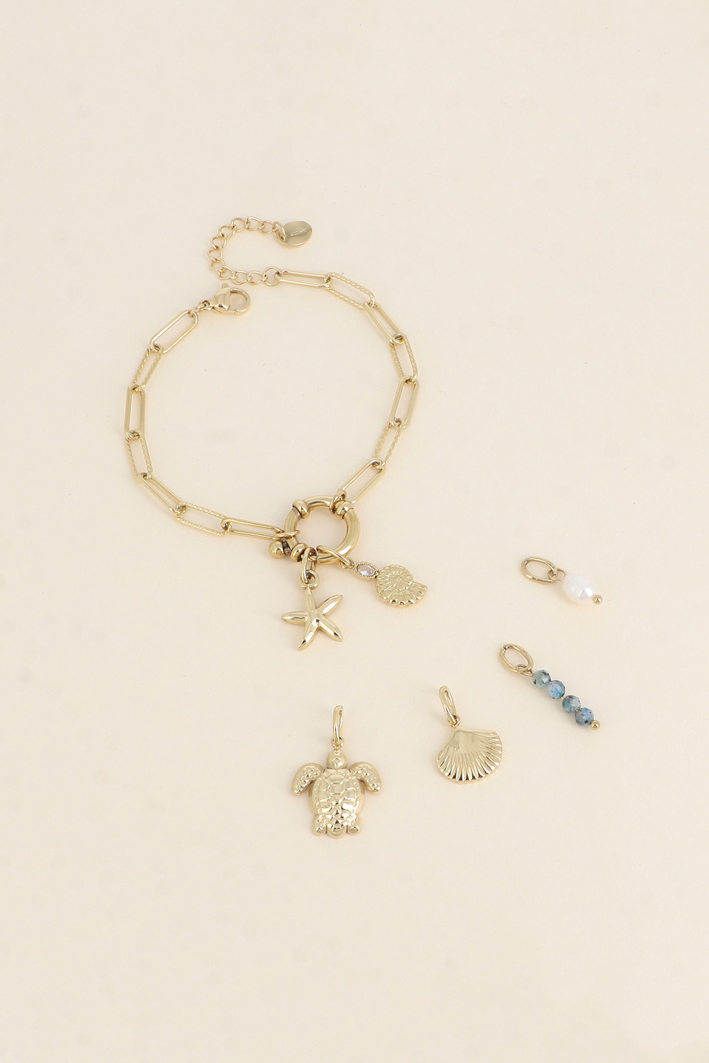 Grossiste Bohm - Cartelette SUMMER VIBES Bracelet et 6 pendentifs (coquillages)