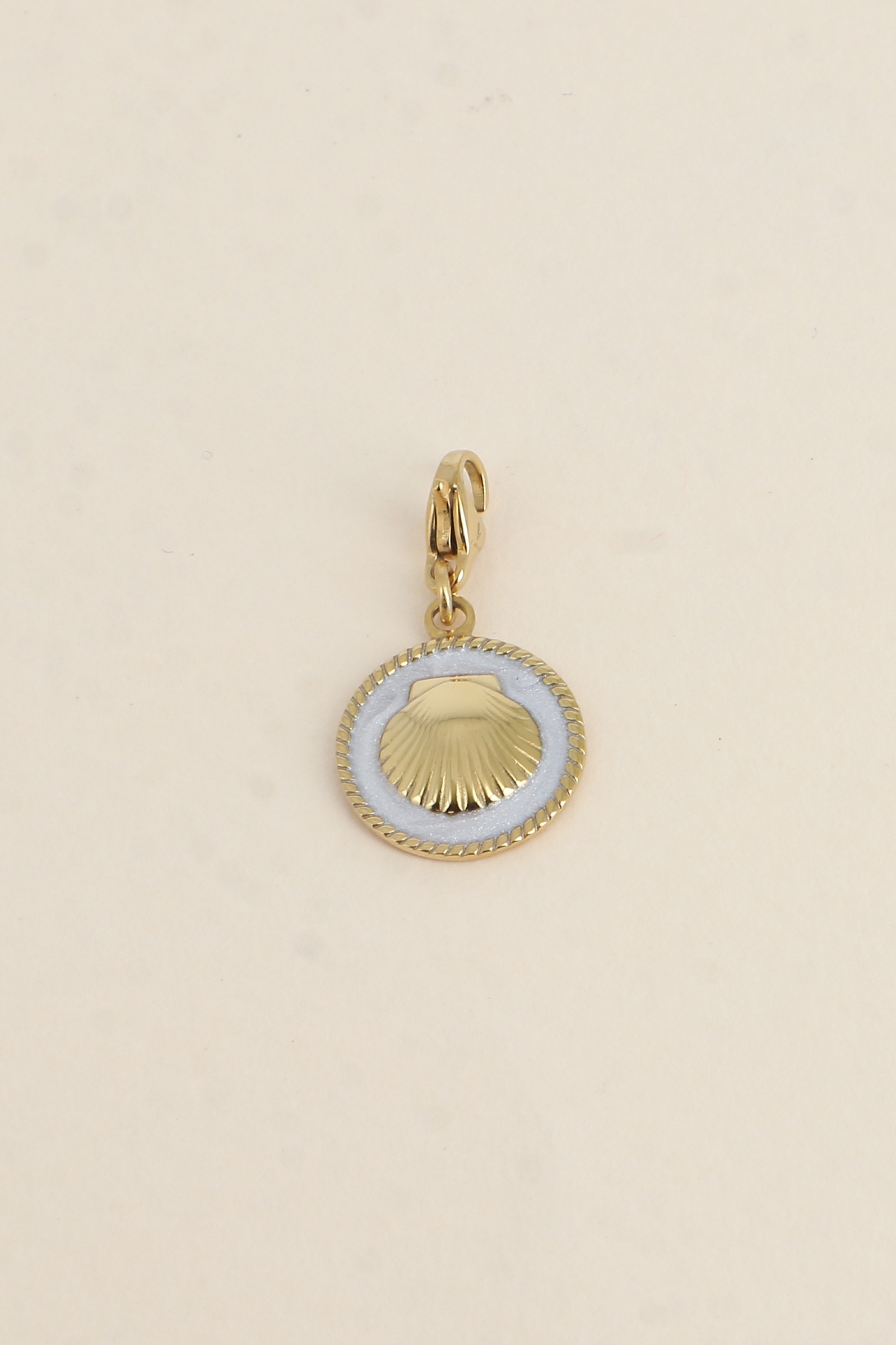 Grossiste Bohm - Charm - pièce nacrée avec coquillage