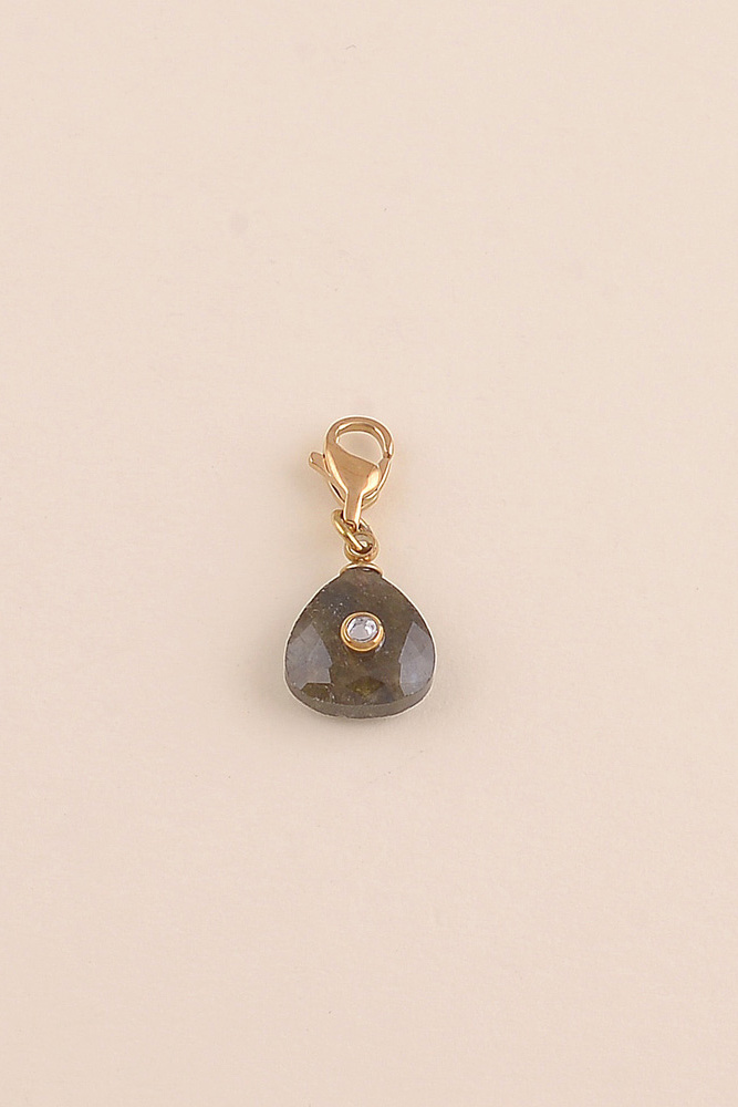 Großhändler Bohm - Charm - dreieckiger Naturstein und Strass