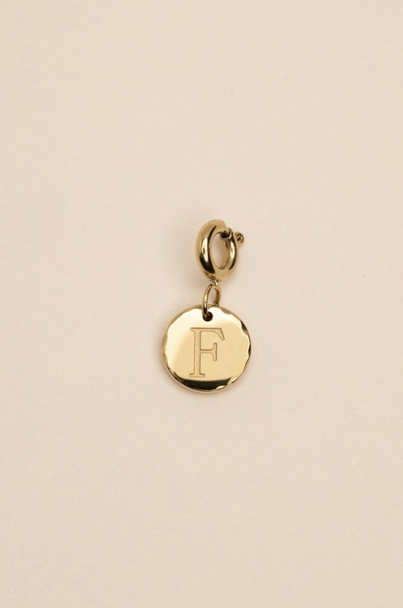 Mayorista Bohm - Charm ABC pequeño - letra F