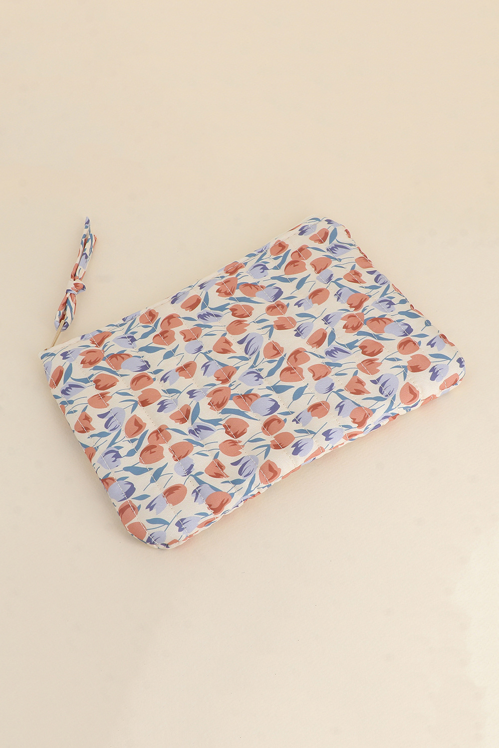 Großhändler Bohm - Tasche - grafisches Muster 20 x 14 cm