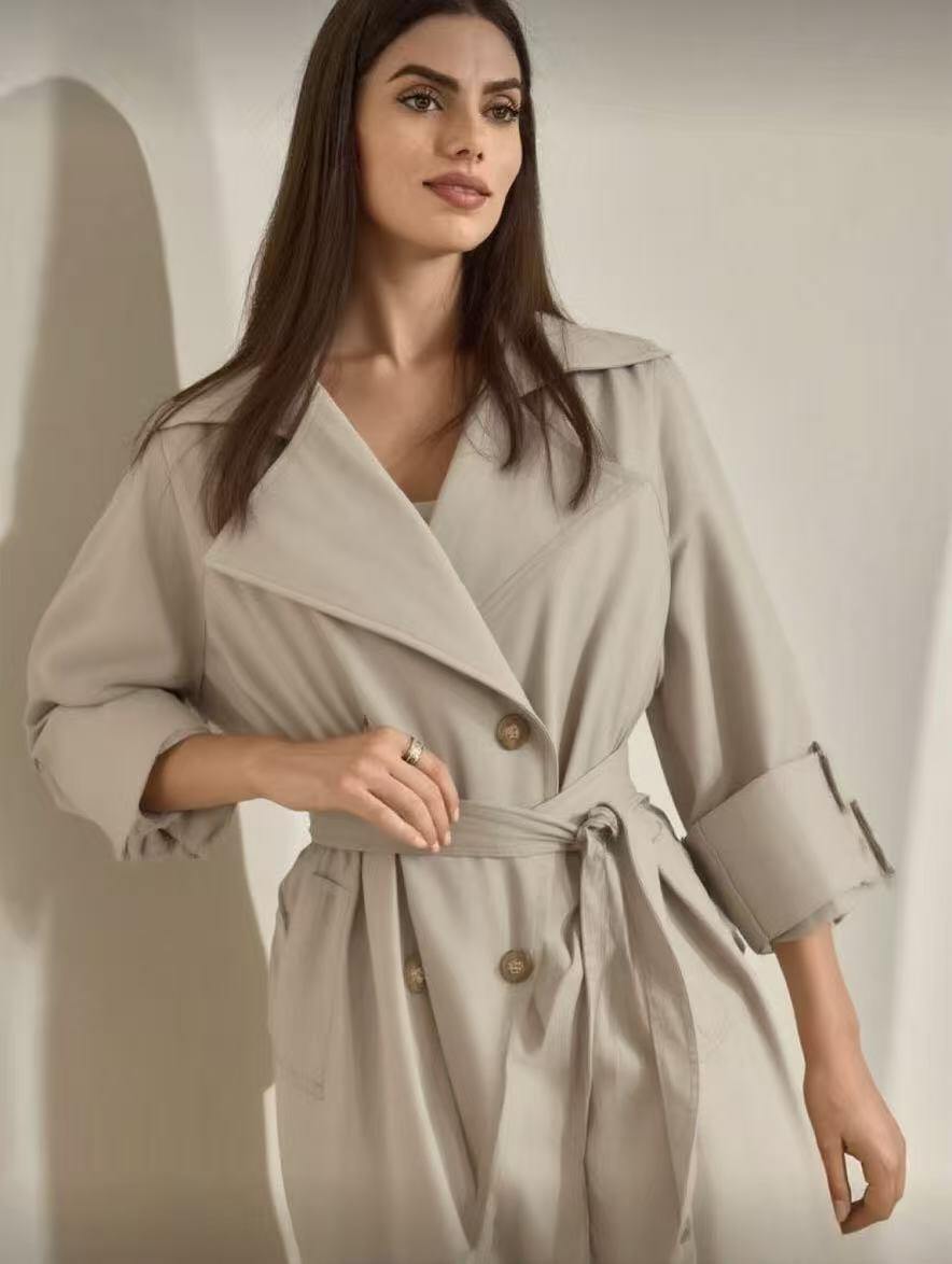 Großhändler BONNY - Langer Damen-Trenchcoat mit doppelter Knopfleiste