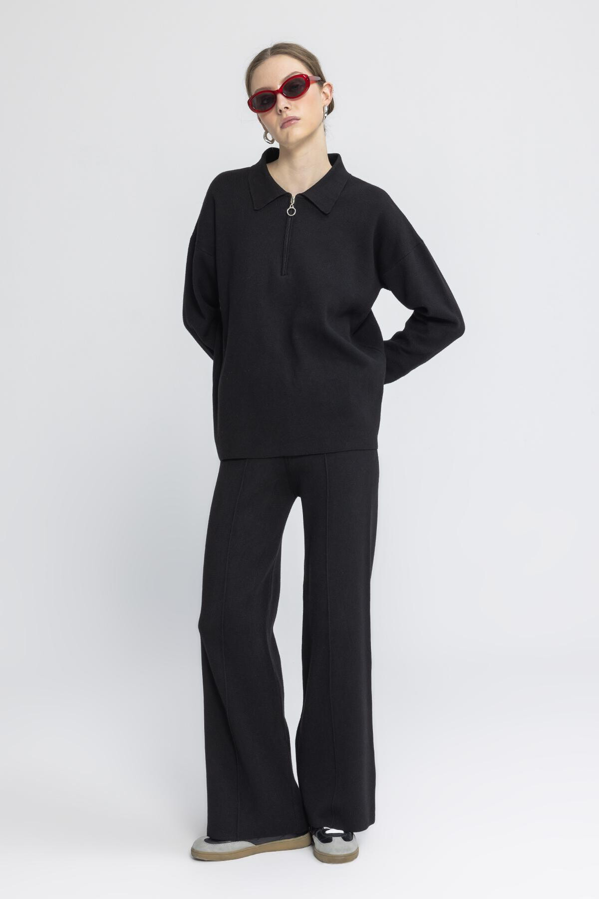 Grossista BSL - Set di maglione oversize con collo a polo e pantaloni dritti in maglia - BSL