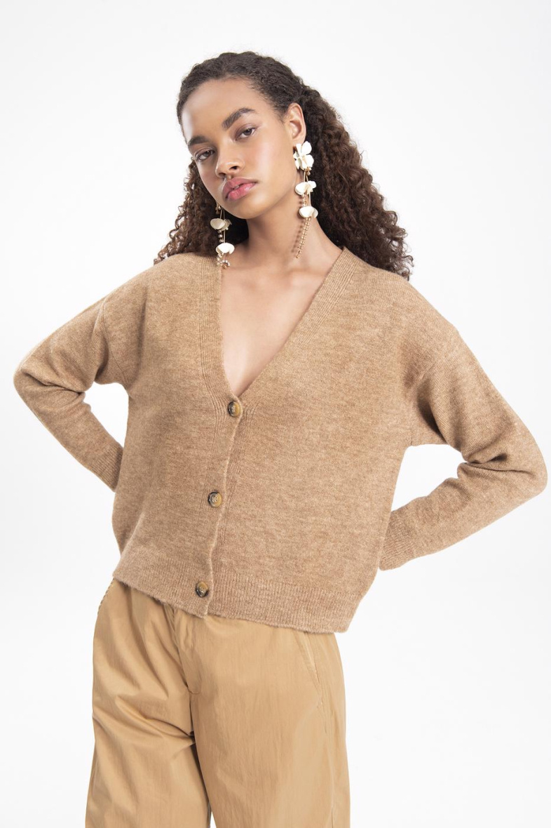 Wholesaler BSL - V-neck knitted cardigan - BSL