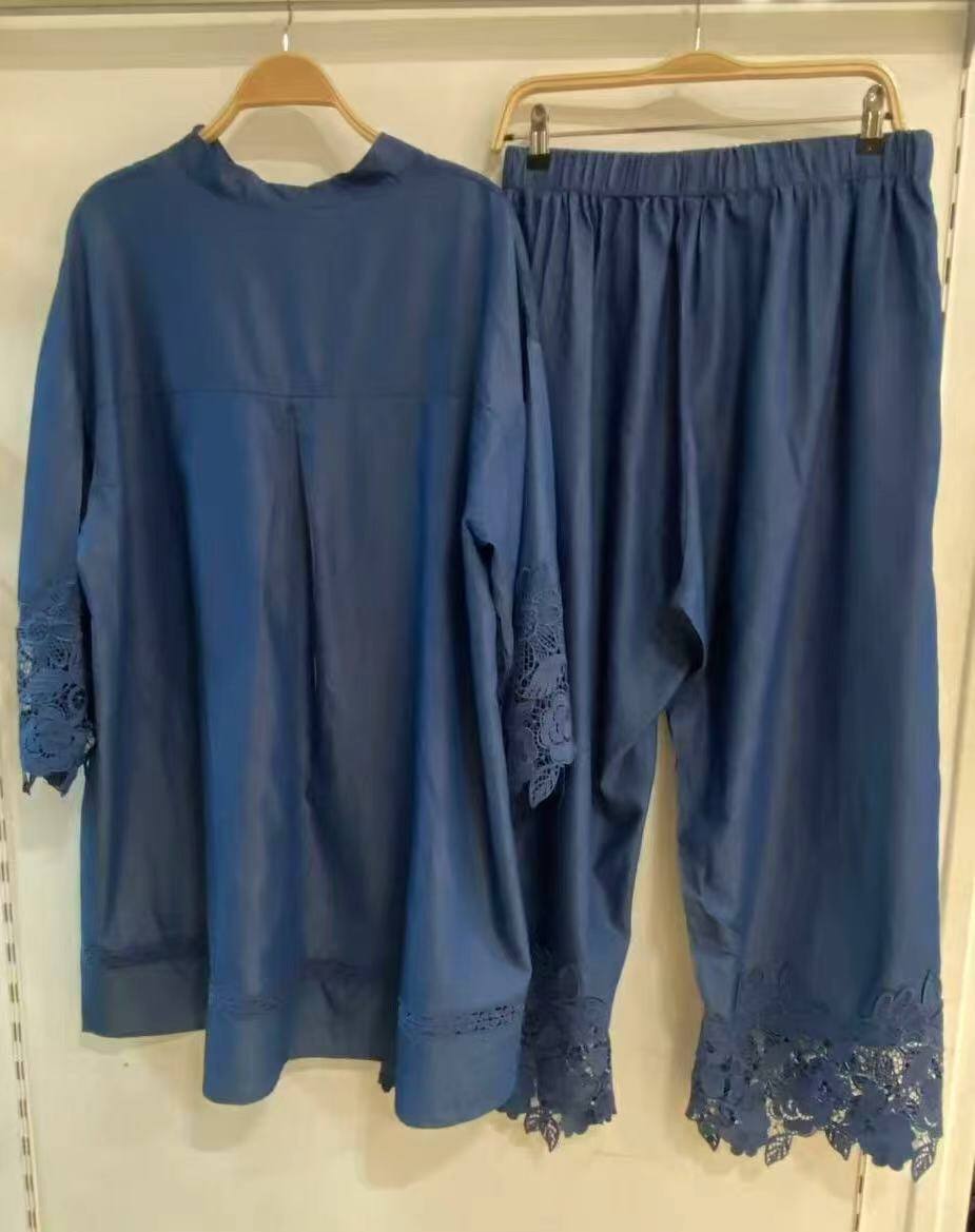 Jeans set with lace.