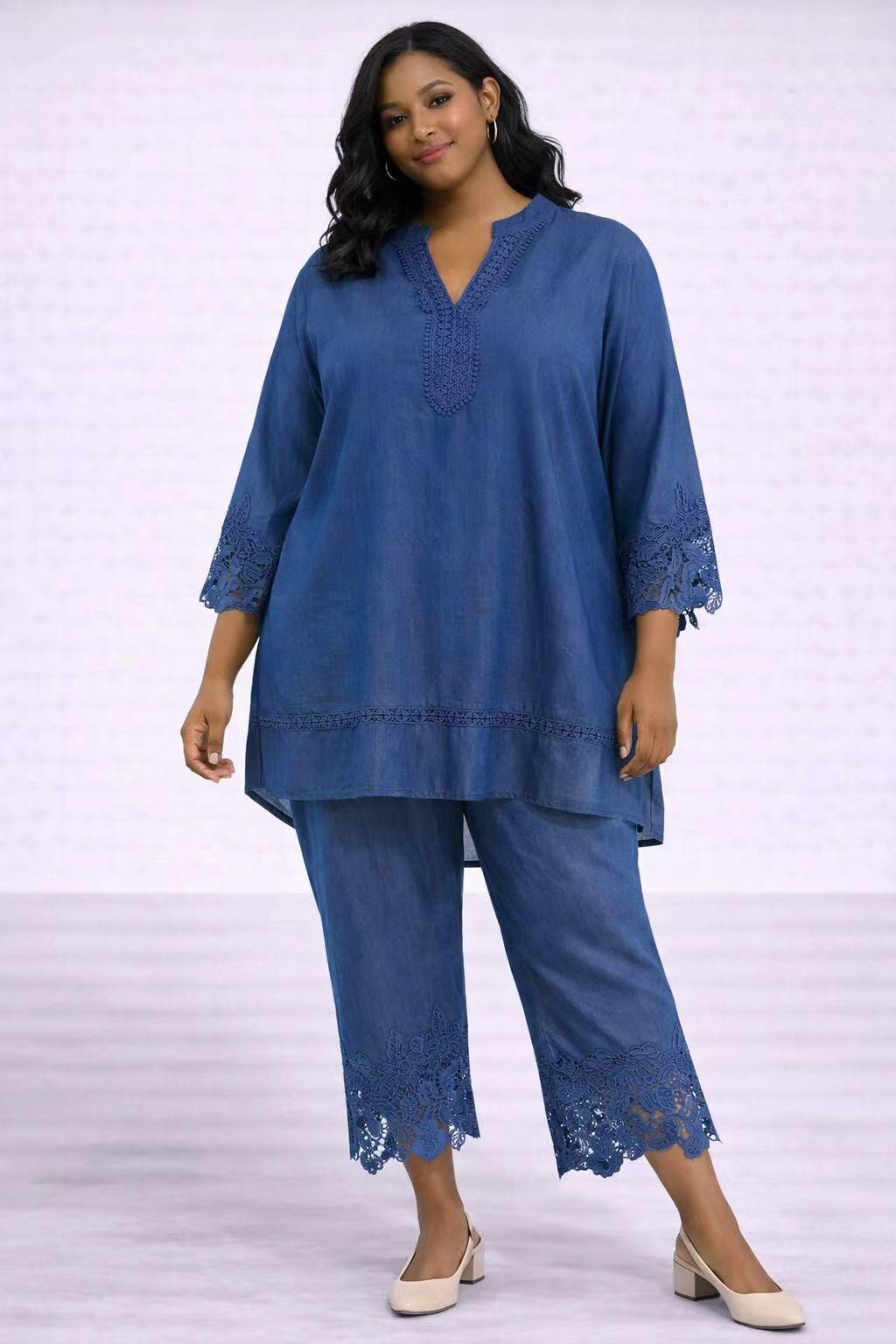 Ensemble jeans avec dentelles.