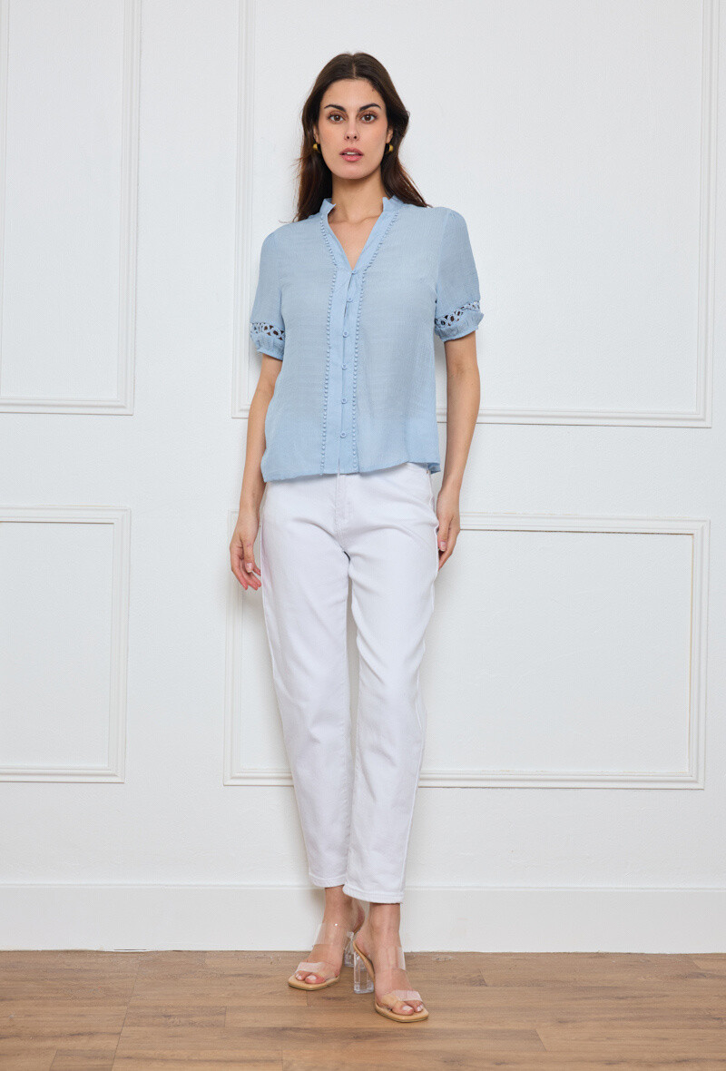Wholesaler By Clara - Airy Cotton-Linen Blouse