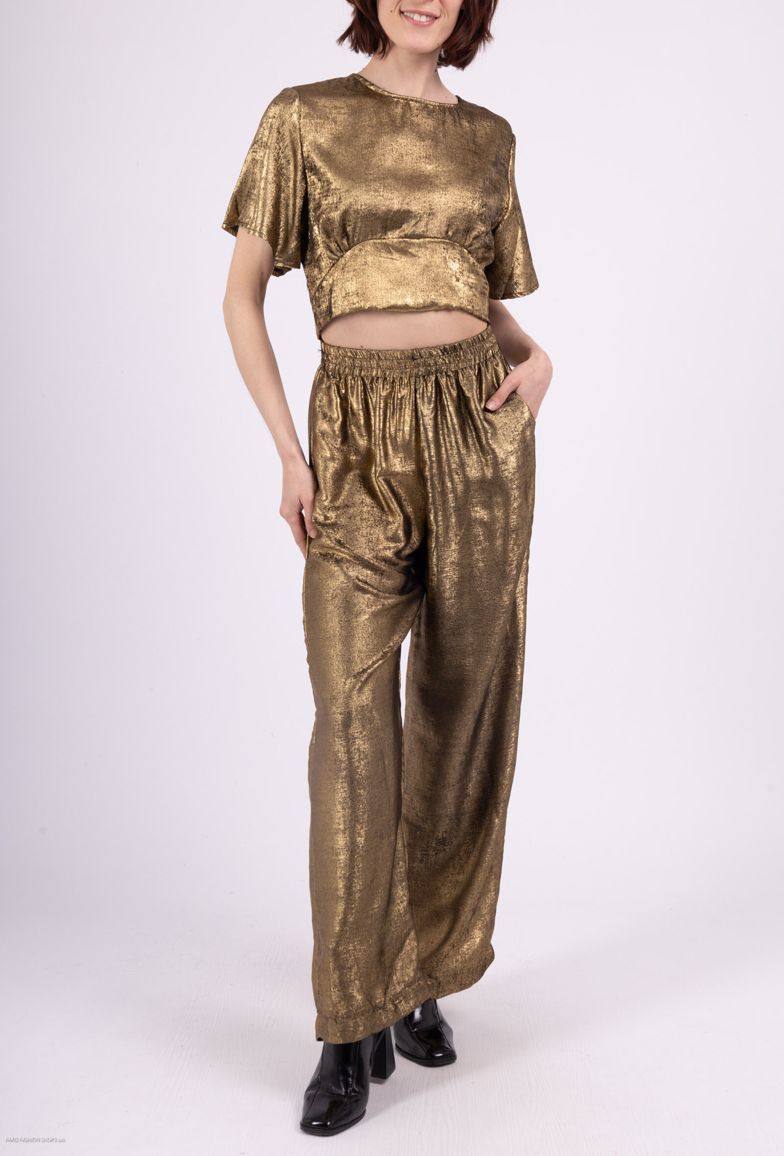 Wholesaler By Clara - Metallic golden short