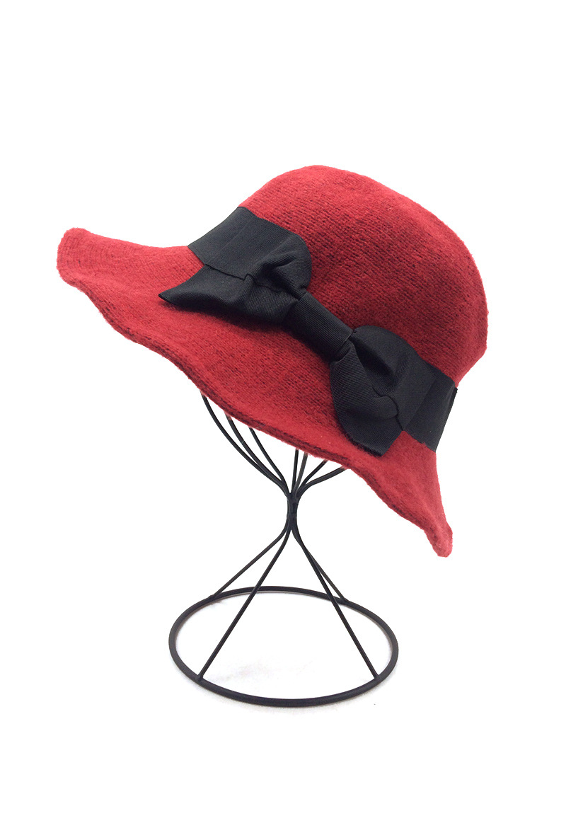 Grossiste By Oceane - CHAPEAU AVEC DECORATION GRAND NŒUD PAPILLON NOIR SUR LE CÔTÉ