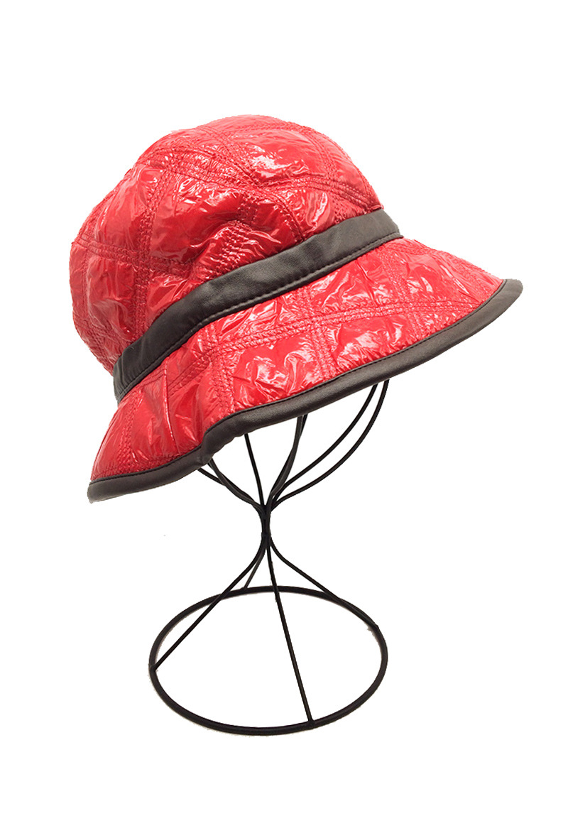 Wholesaler By Oceane - PADDED SHINY RAIN HAT WITH BLACK PVC BINDER