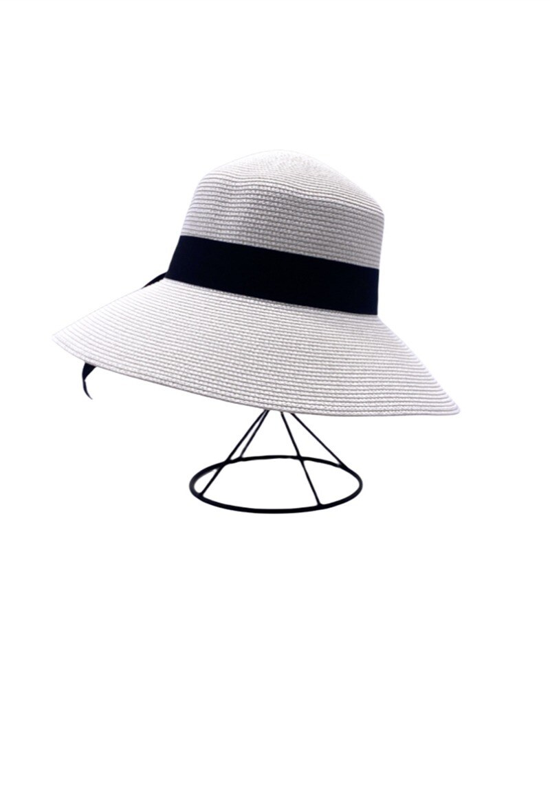 Grossiste By Oceane - CHAPEAU CLOCHE A BORDS LARGES ET DECORE D'UN RUBAN