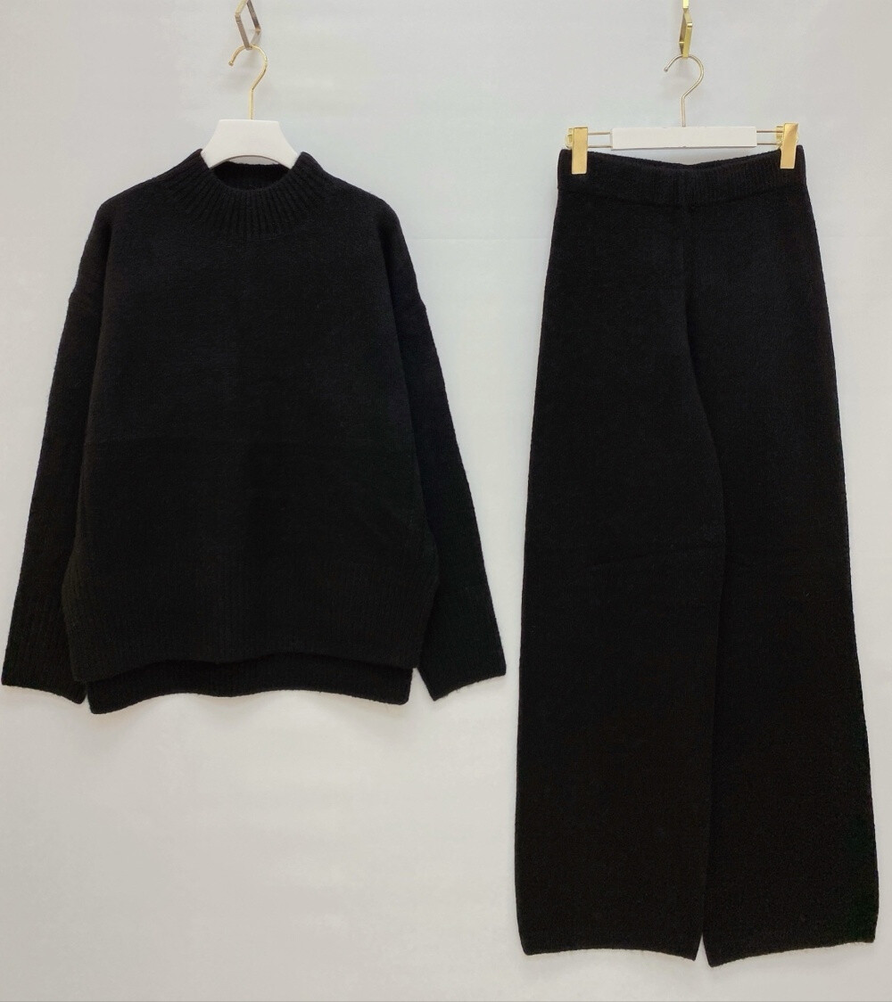 Wholesaler BY ONE - PLUS SIZE SETS