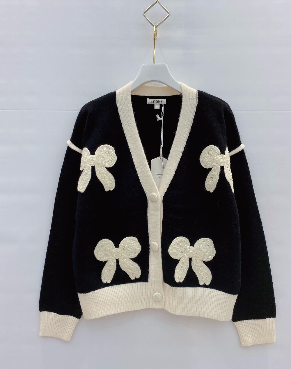 Wholesaler BY ONE - VEST