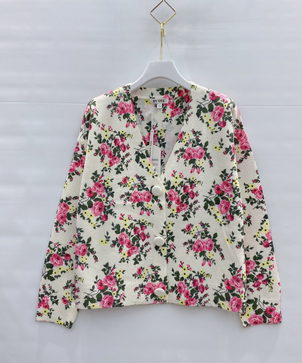 Wholesaler BY ONE - plus size vest