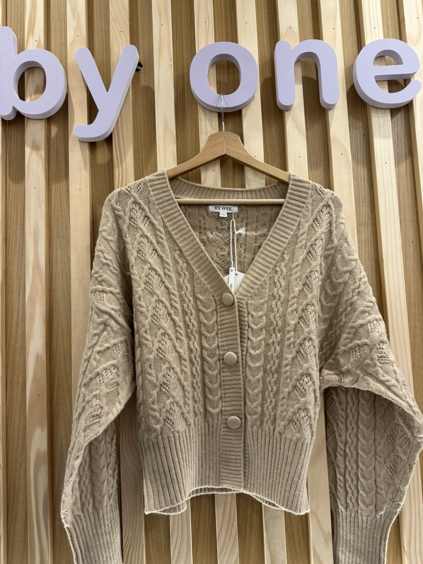 Wholesaler BY ONE - vest