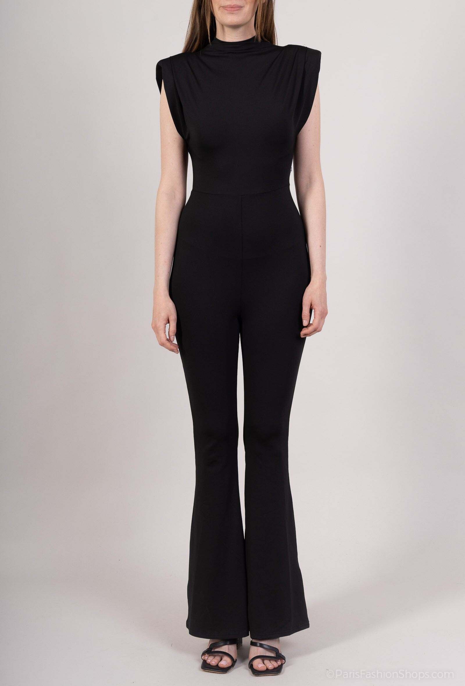 Combinaison élégante femme, polyester et viscose, extensible pour confort optimal, idéale pour printemps/été, fabriquée en Chine.
