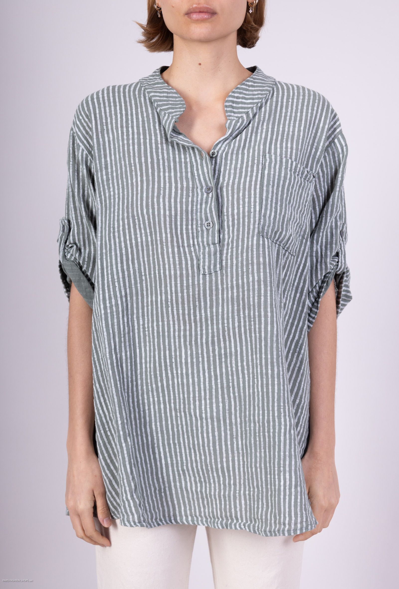Wholesaler C'Belle - Right -up printed shirt with a front pocket