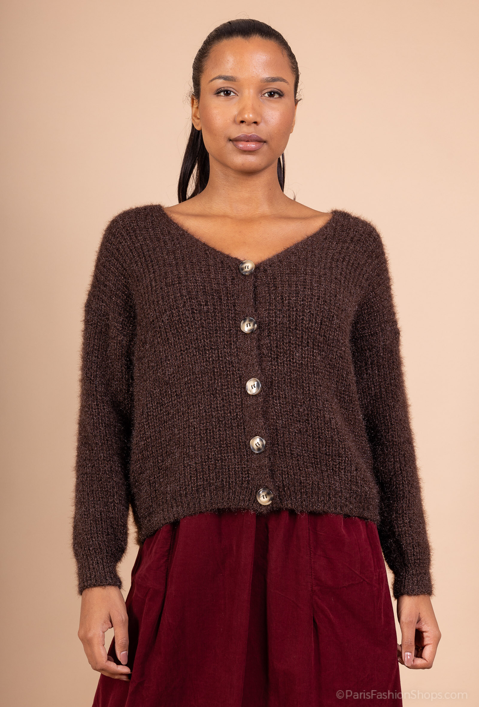 Grossiste C'Belle - Gilet col V manche longue, ouvert avec des boutons à l'avant