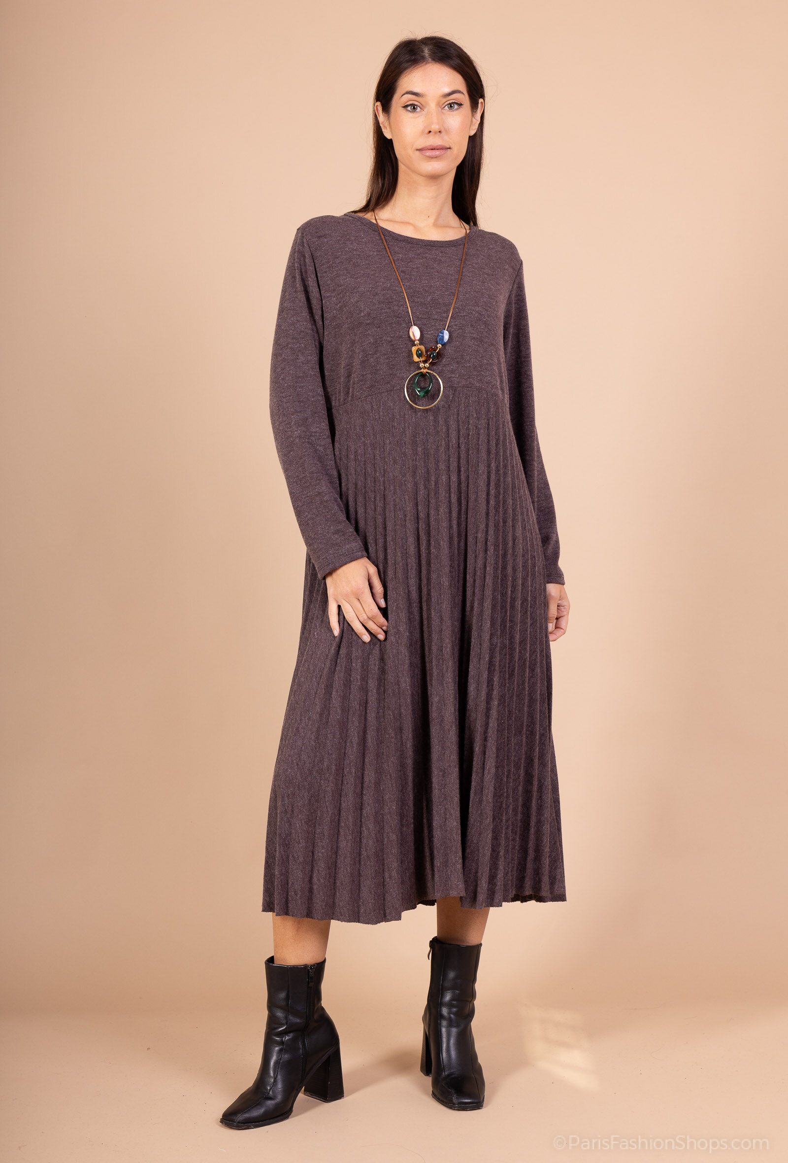 Grossiste C'Belle - Longue robe plissé uni