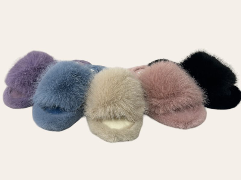 Grossiste C&C Chaussures - Chaussons fourrure