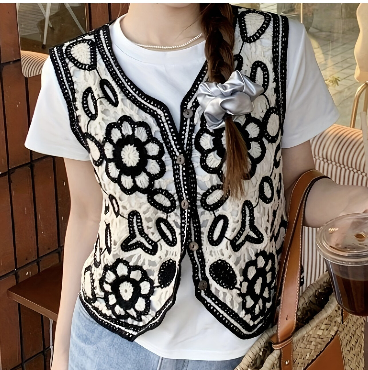 Wholesaler C.CONSTANTIA - Embroidery vest
