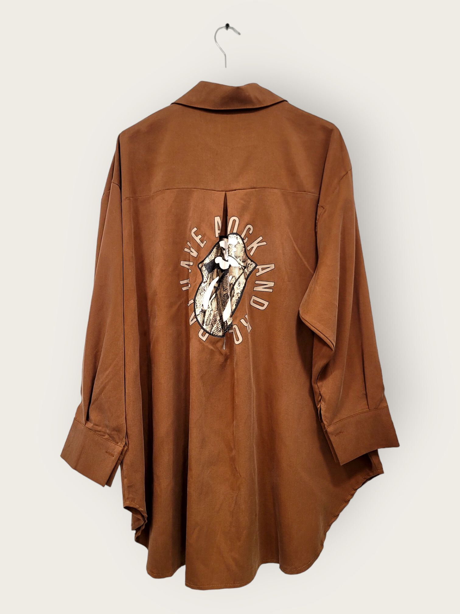Mayorista C'MELODIE - camisa ancha con espalda rockera