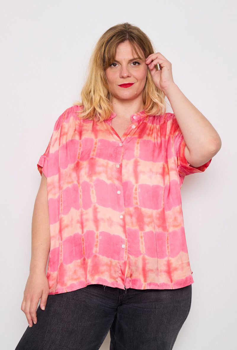 Grossiste C'MELODIE - Grande Taille Chemise Satin Tie-Dye en Viscose