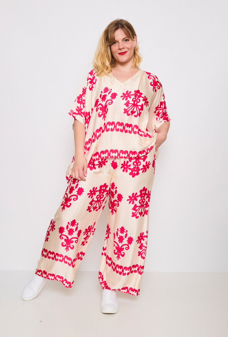 Großhändler C'MELODIE - Große elegante Hosen mit blumigen Mustern