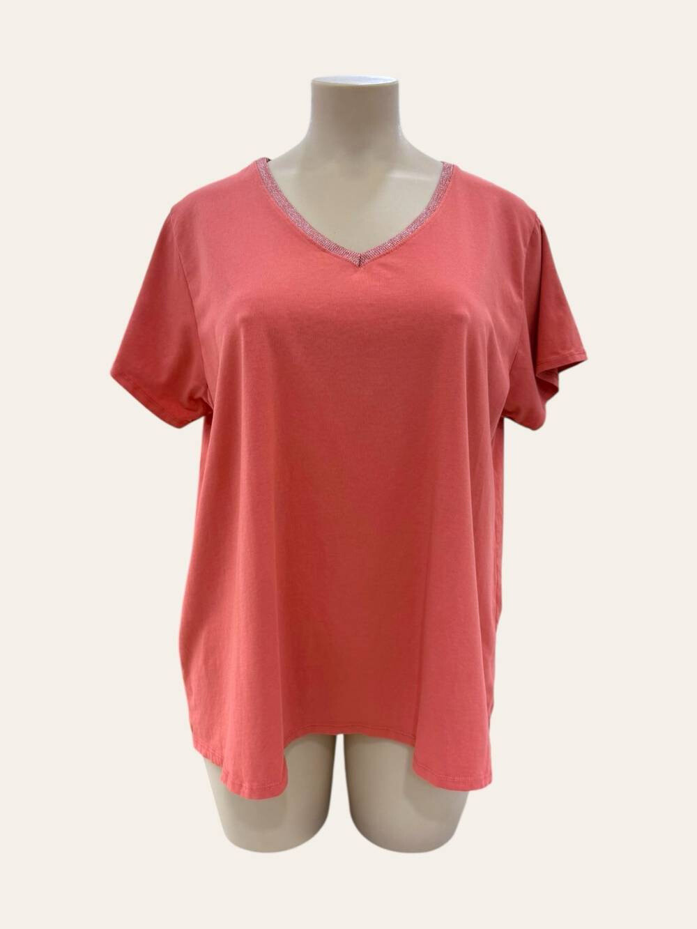 Großhändler C'MELODIE - Übergroßes Basic V-Ausschnitt T-Shirt