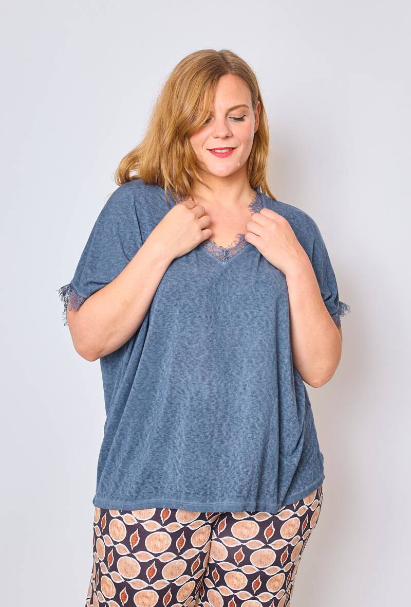 Großhändler C'MELODIE - Große Größe Lockeres T-Shirt mit Spitze