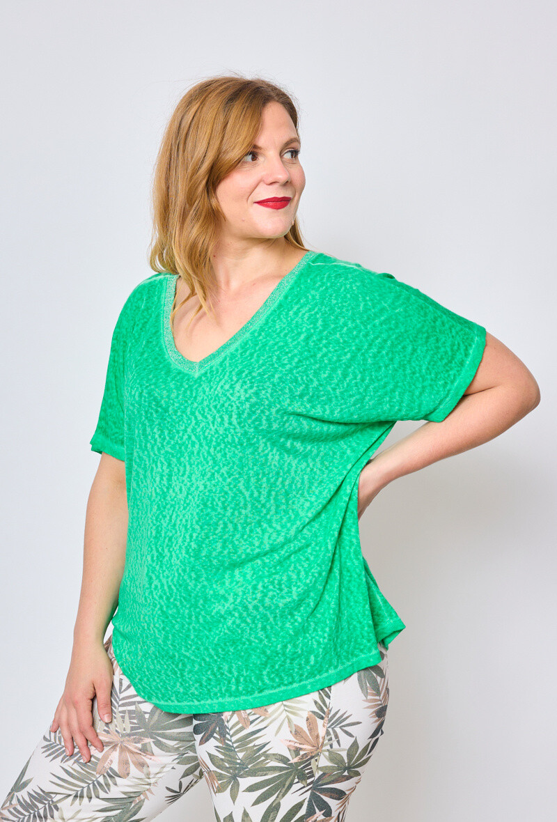 Grossiste C'MELODIE - Grande Taille T-shirt ample à col en V