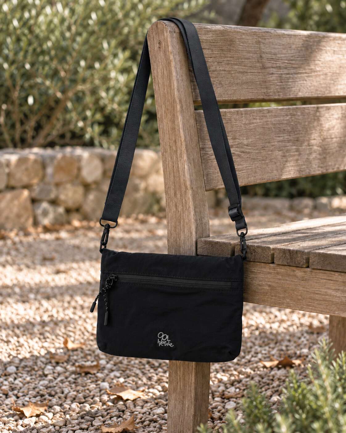 Mayorista CALEYNA - Bolso bandolera delgado, flexible y ligero de nylon