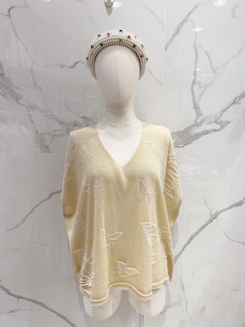 Wholesaler Carla Giannini - top