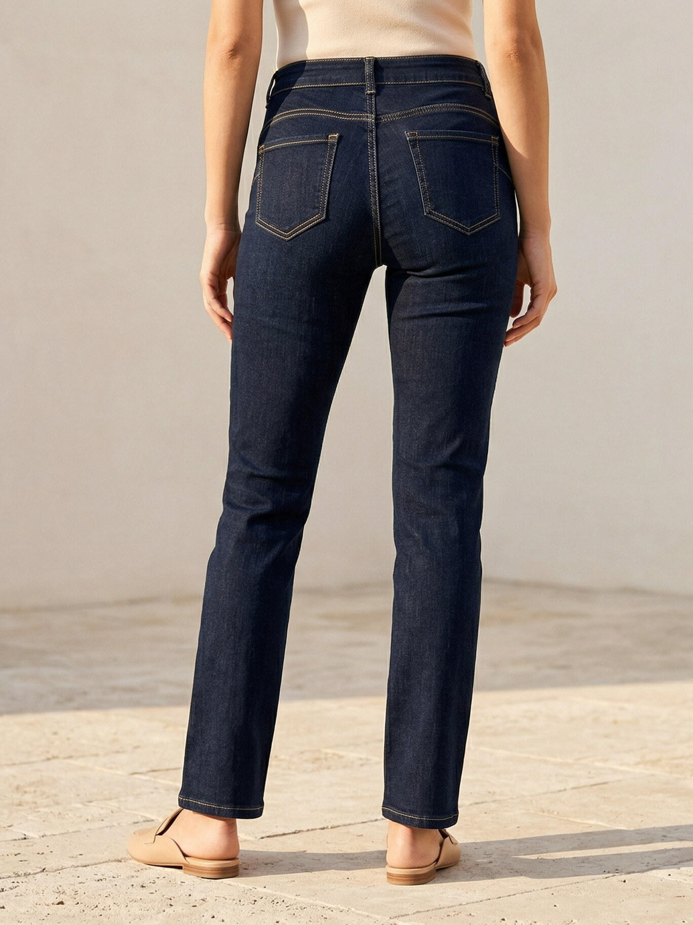 Mayorista CAROLE / VOGGO - Vaqueros de Corte Recto – Efecto Push-Up