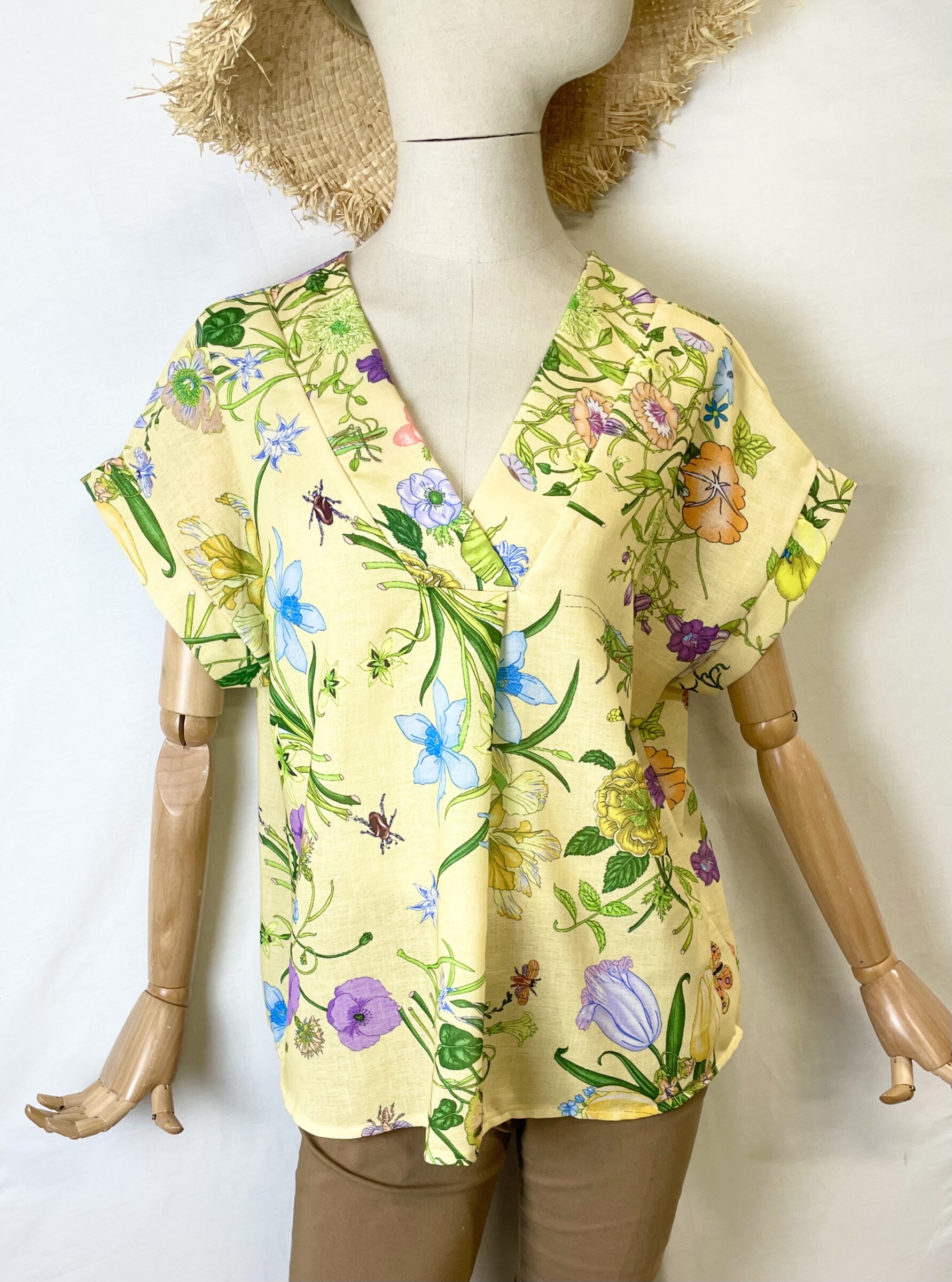 Mayorista Catherine Style - Mezcla de blusa de lienzo de algodón con estampado floral colorido