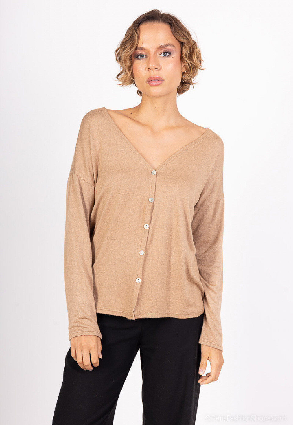 Wholesaler Catherine Style - Timeless vest with shell buttons