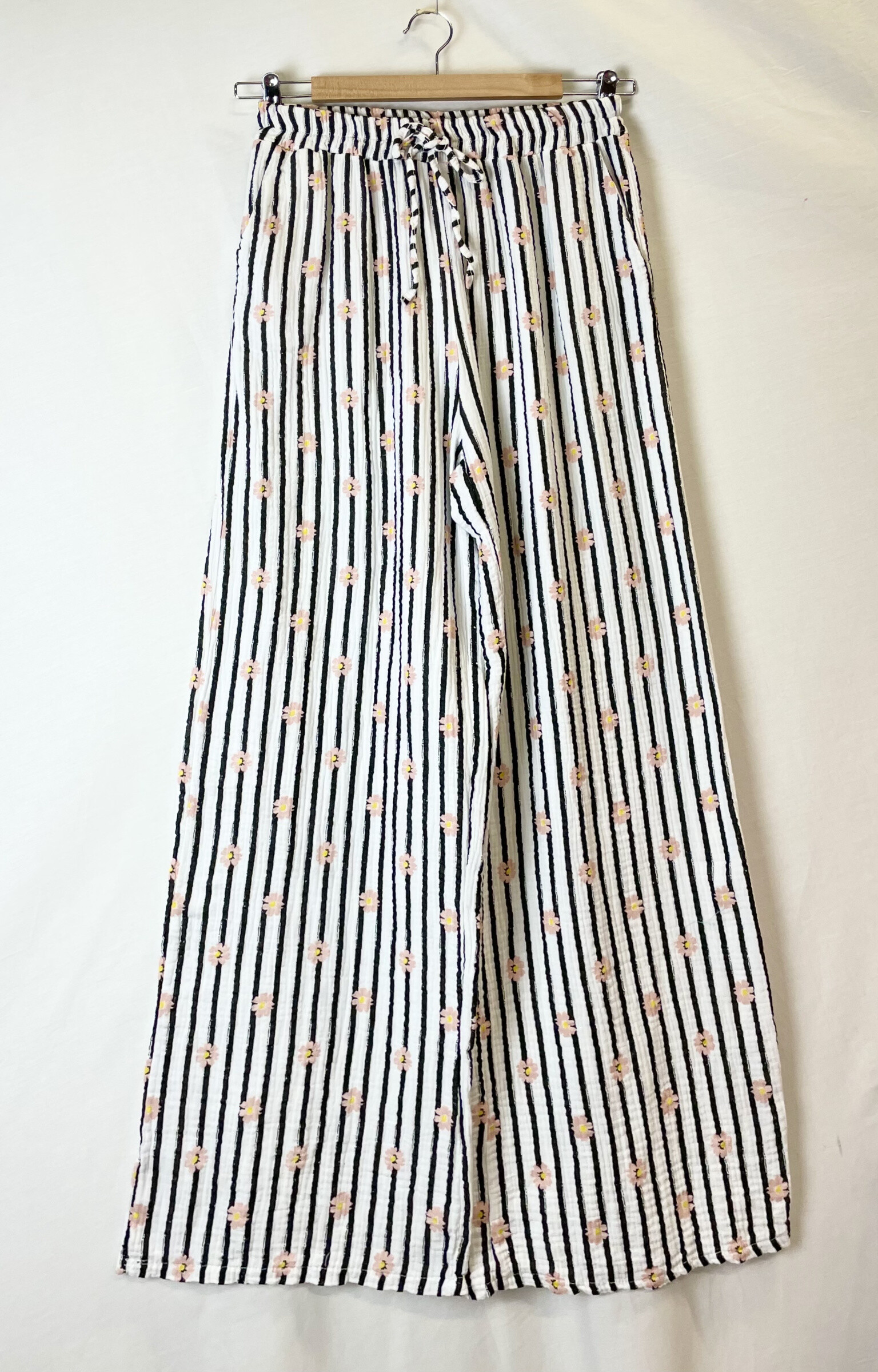 Wholesaler Catherine Style - Colored flower stripe cotton gauze