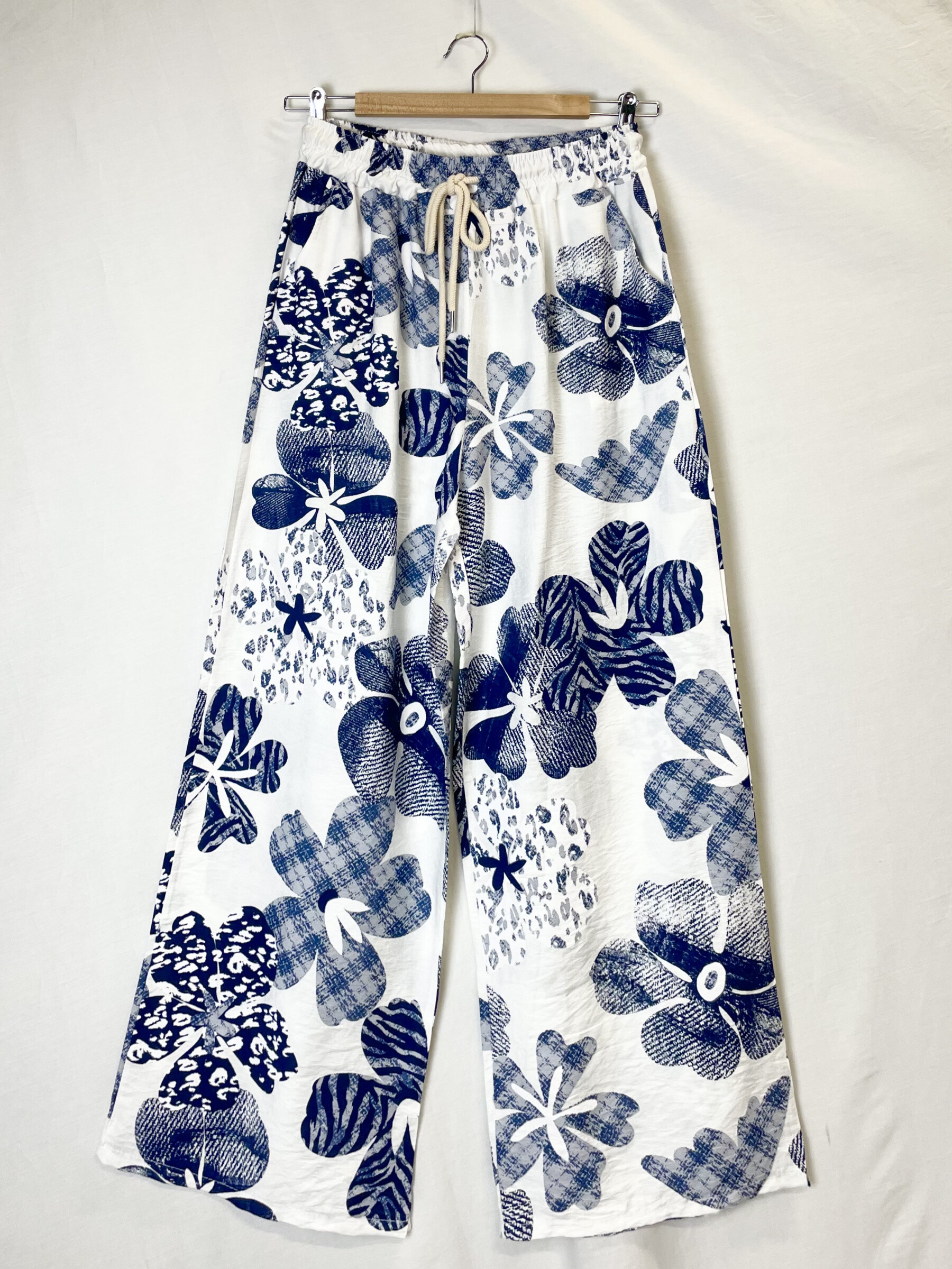 Grossiste Catherine Style - Pantalon large à crepe à imprimé denim florale