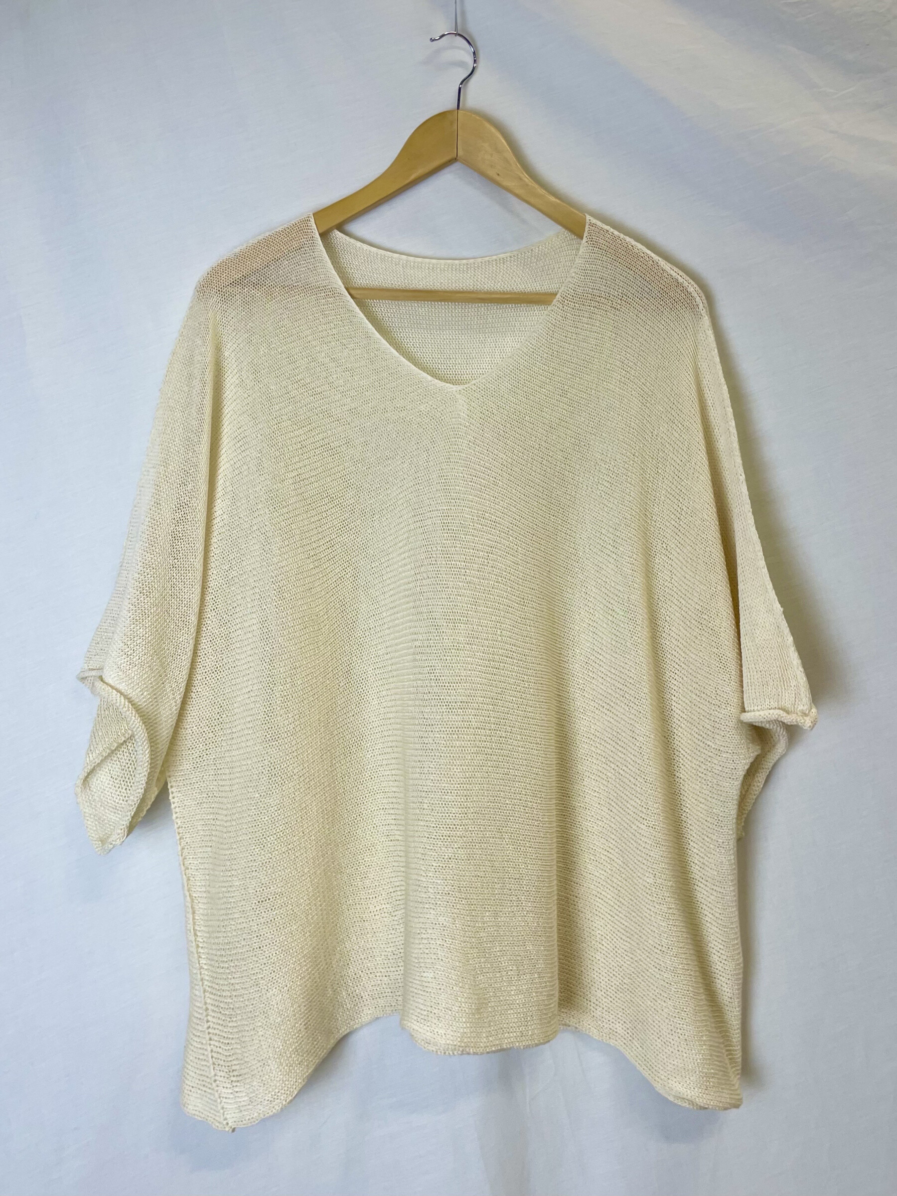 Großhändler Catherine Style - Feine Strickpullover mit kurzen Ärmeln